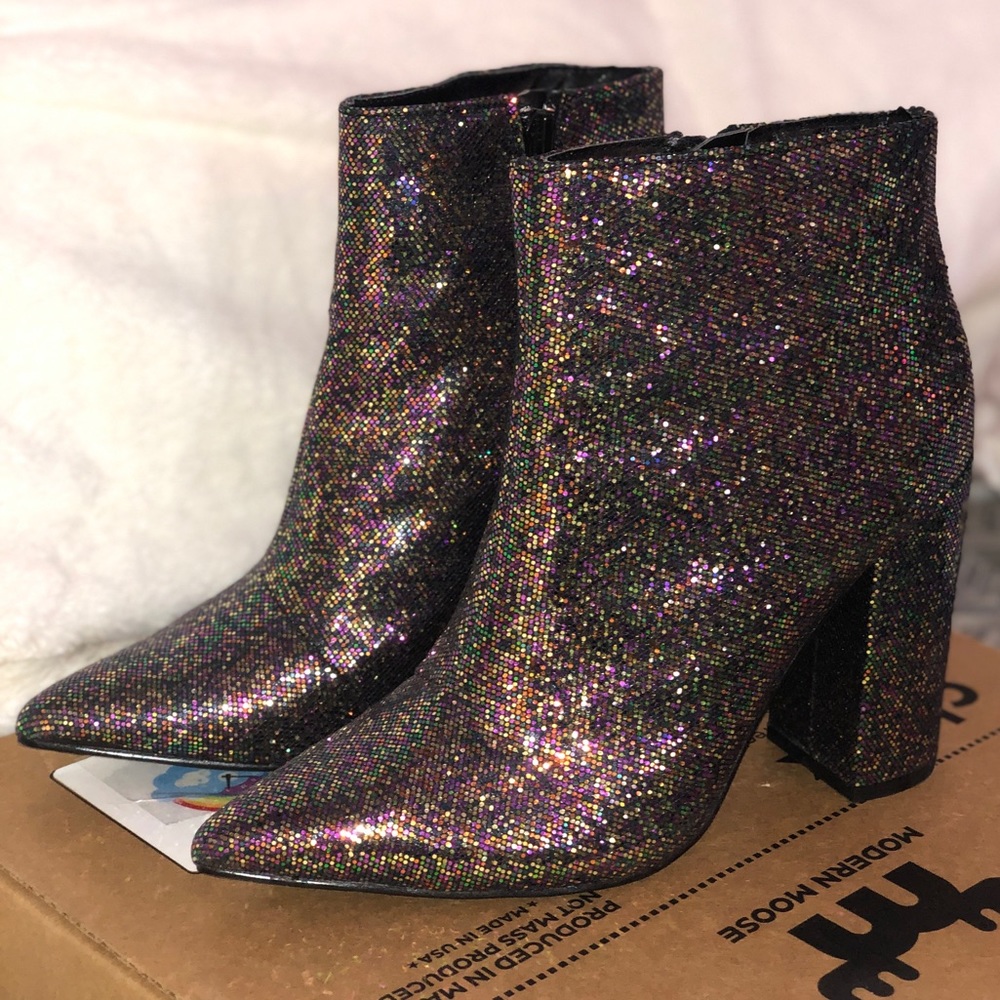 CHARLOTTE RUSSE MULTI COLOR GLITTER CHUNK BOOTIES